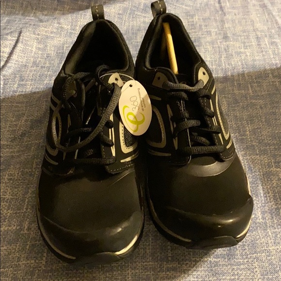 easy spirit e360 walking shoes